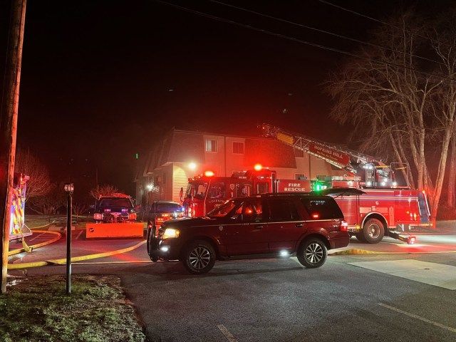 3 injured in fire at Coventry apartment building