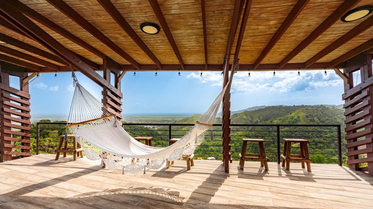 Hacienda Casa de Campo: A Place to Rest from the Top of a Mountain