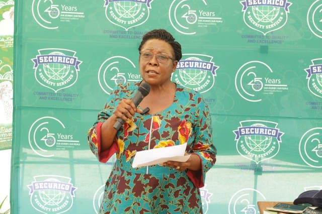 Top Businesswoman Unveils Computer Lab, Library In Rural Gutu