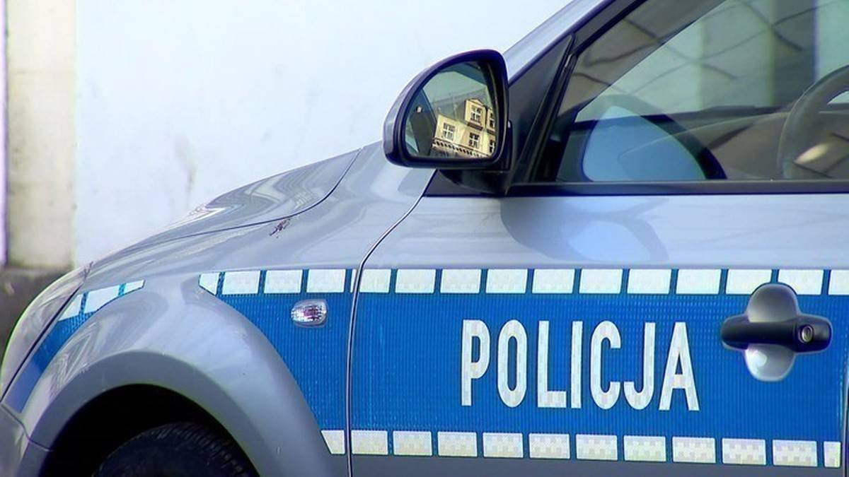 Auto pękło na pół. Tragiczny wypadek na północy Polski