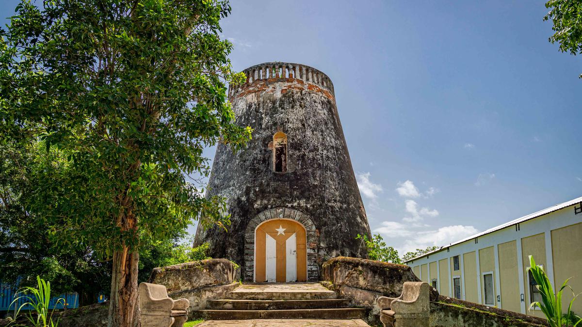 The Ruins of the Central Plazuela in Barceloneta Witness a Past with a Sugar Cane Taste