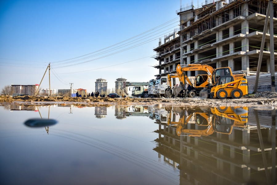 На юге Бишкека появятся новые дороги и мост. Выделят около 240 млн сомов