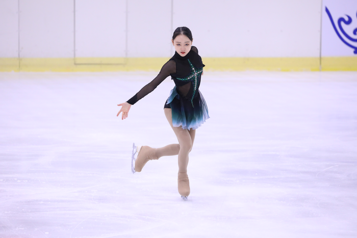 [공식] 피겨 라이징 스타' 김채연, 김연아와 한솥밥