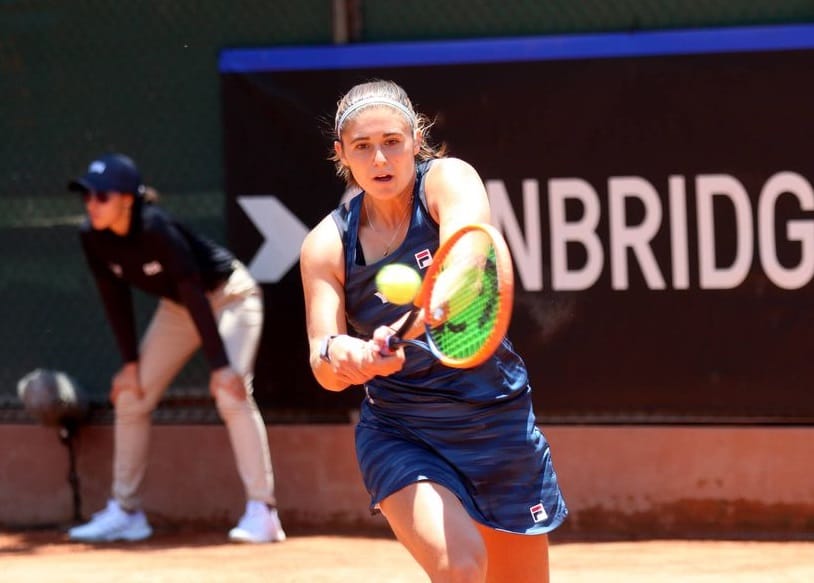 Sakkari vence mais uma, Argentina lidera nas Américas - TenisBrasil