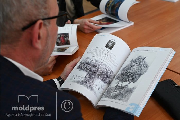 Un album panoramic de Simion Zamșa, dedicat tinerilor artiști plastici, a fost lansat la Biblioteca Națională