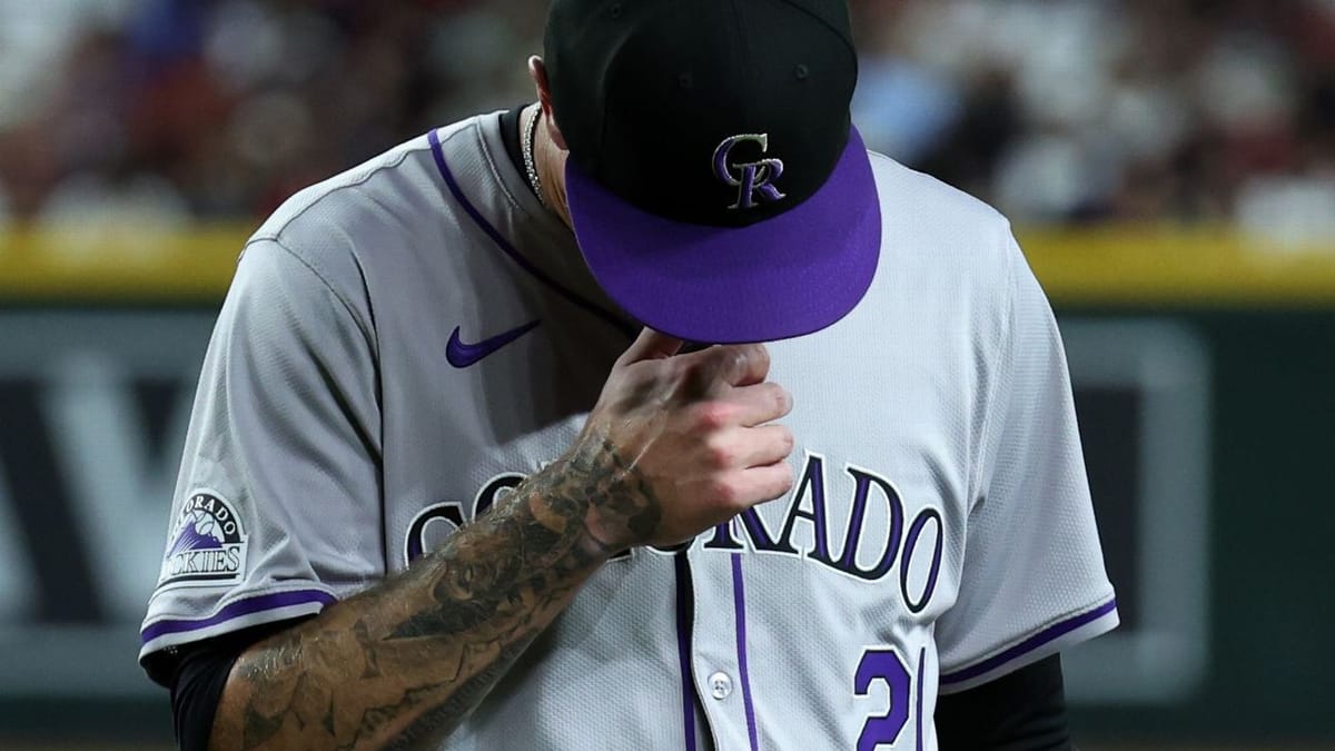 SP Freeland injured on basepaths in Rockies' loss