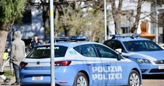 Bolzano, la polizia setaccia gli edifici abbandonati