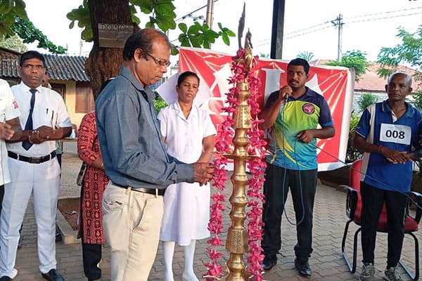 யாழ். பருத்தித்துறை ஆதார வைத்தியசாலையினரால் தொற்றா நோய் விழிப்புணர்வு பவனி - தமிழ்வின்