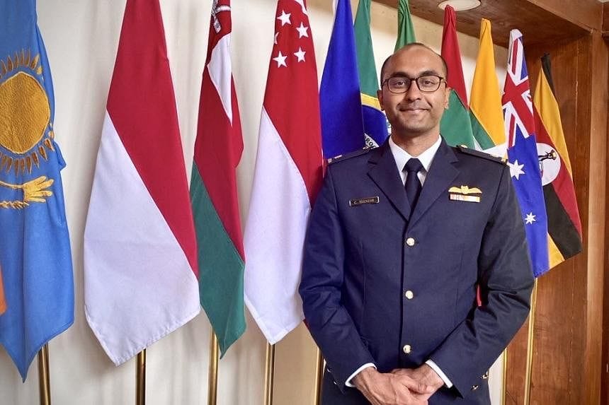 RSAF pilot C. Teeneshwaran bags Medal at Indian military college course