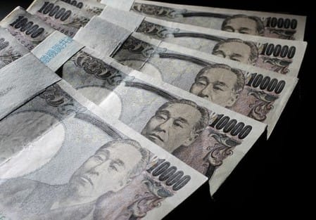 Japan's yen hits fresh 34-year low after BOJ keeps rates steady