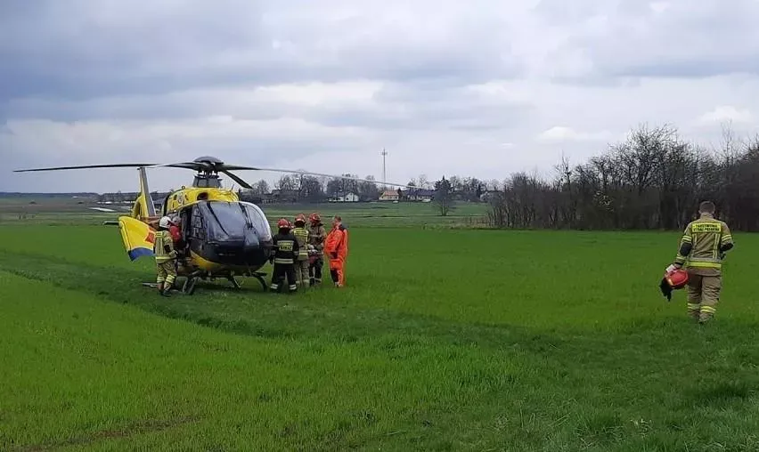 Dramatyczne wypadek Ursusa i Forda. Ciągnik aż dachował