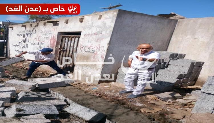 مكتب الاشغال بالمنصورة يزيل اعمال بسط طالت مقبرة الرحمن بالمنصورة