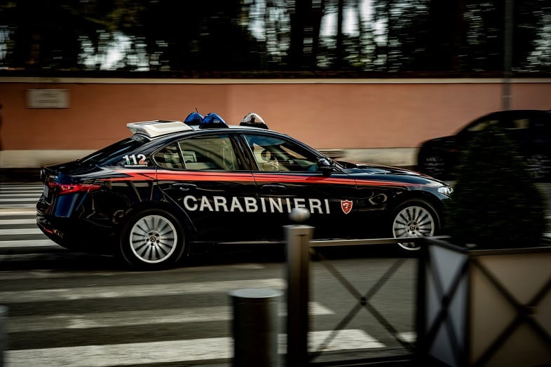 Furto su autovettura: 23enne arrestato dai Carabinieri - Giornale L'Ora