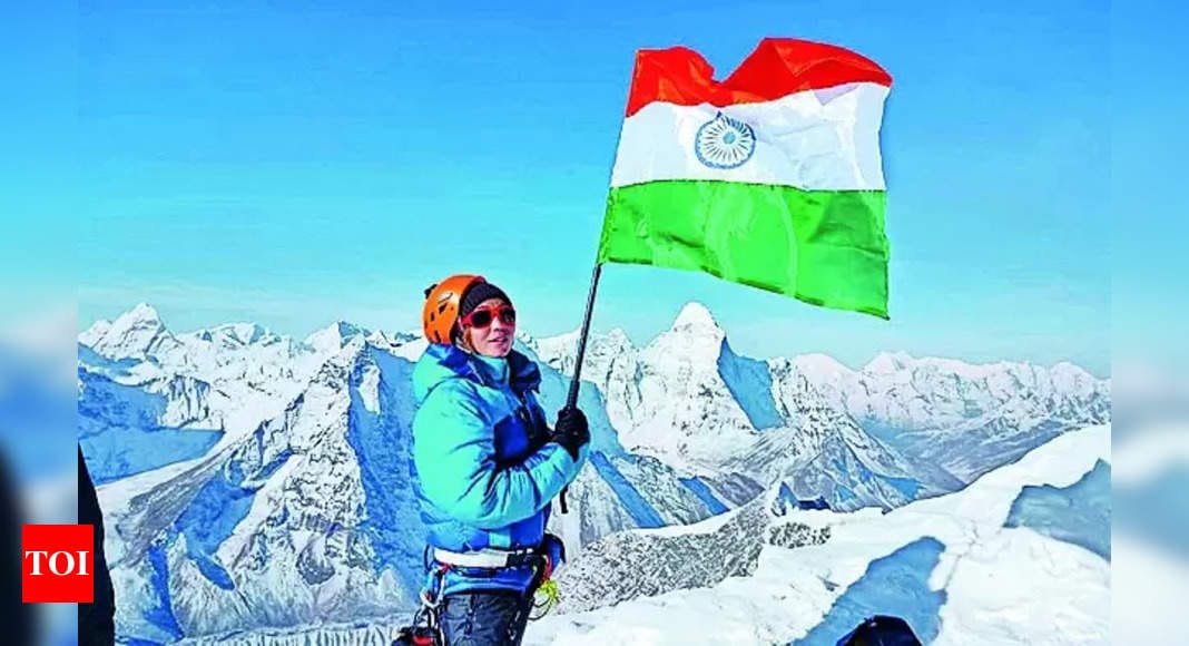 First Woman from Arunachal's Nyishi Tribe Scales Everest | Guwahati News - Times of India