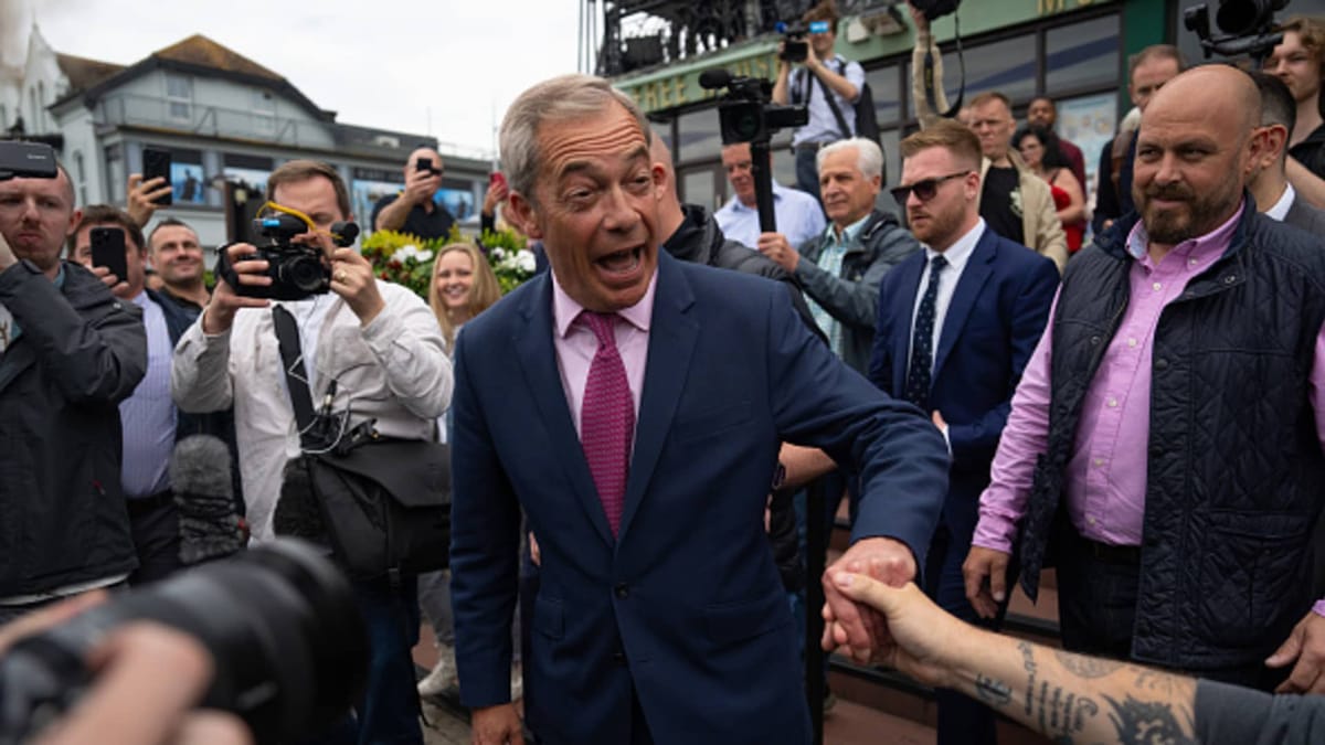 UK's populist right-wing party surges in popularity on Brexiteer Nigel Farage's return