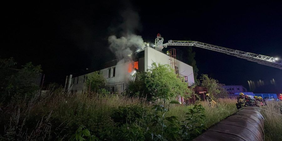 V Olomouci hořela ubytovna. Před ohněm muselo utéct 27 lidí, škoda je přes čtyři miliony korun