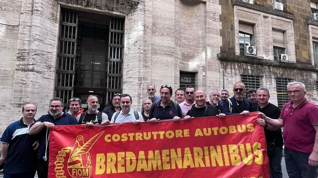 Industria italiana autobus. Fuori la cordata bolognese. Sinergia Caserta-Pechino