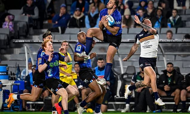 Blues, Chiefs to chase Super Rugby titles after long droughts