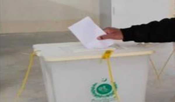 Security official killed in Pakistan as general elections kick off