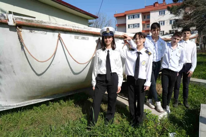 Samsun'da Meslek Lisesi Öğrencileri Denizlerde Kaptanlık Yapmak İçin Eğitim Alıyor