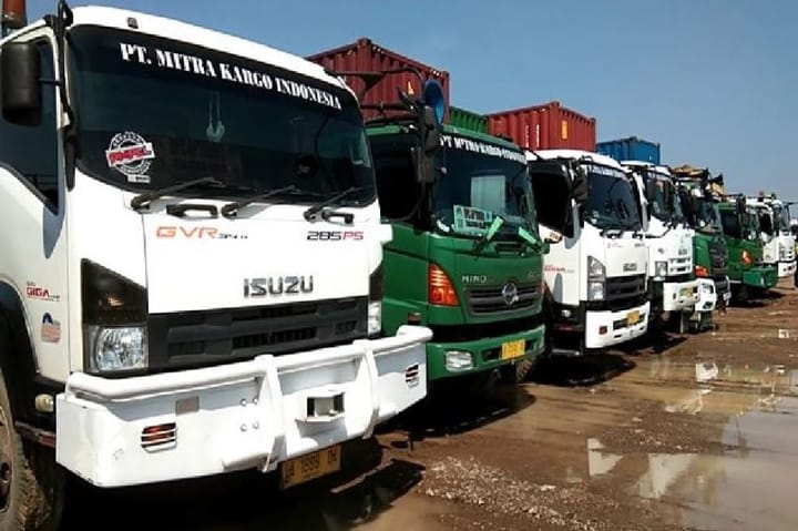 Truk AMDK Dilarang di Hari Besar Keagamaan, Pekerja Bongkar Muat Kehilangan Penghasilan