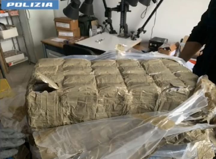 Trovati con 80 Kg di droga, due arresti tra Bologna e Modena Agenzia di stampa Italpress - Italpress