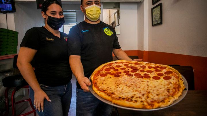 Ceiba pizza with New York flavor and Puerto Rican love