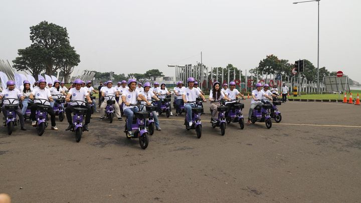 Tekan Emisi Karbon, 700 E-Bike Disebar di Gading Serpong