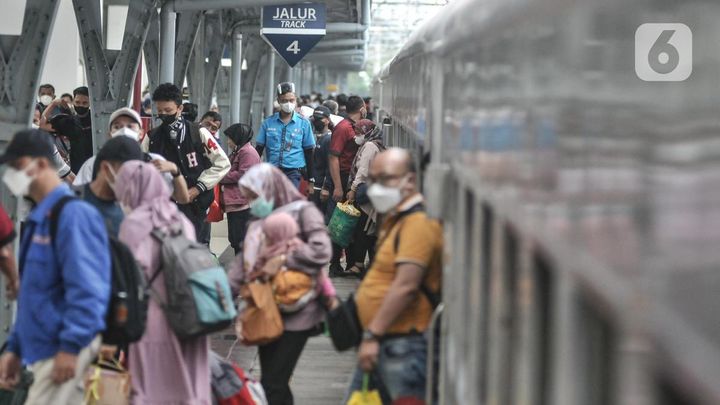 KAI Sediakan Ruang Kerja dan Tempat Bermain Bagi Pemudik di Stasiun Pasar Senen