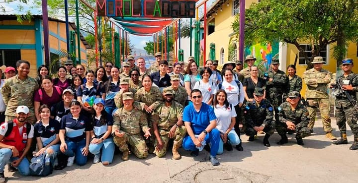 FFAA de EEUU realiza brigada médica en municipios sureños - Diario La Tribuna