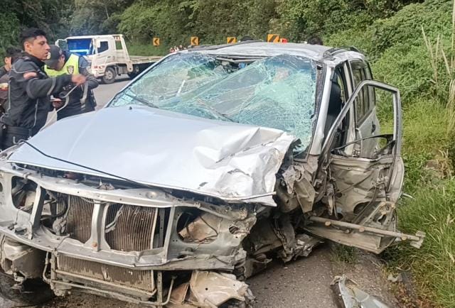 Grave accidente en vía Loja-Catamayo deja un herido en estado crítico