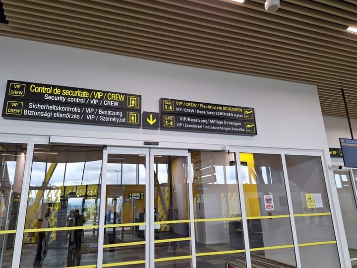 Aeroportul Brașov. Zece zboruri, în această săptămână - MyTex.ro