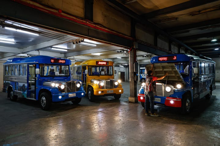 Can jeepney fares stay at P15 after modernization? Experts fear it could double.