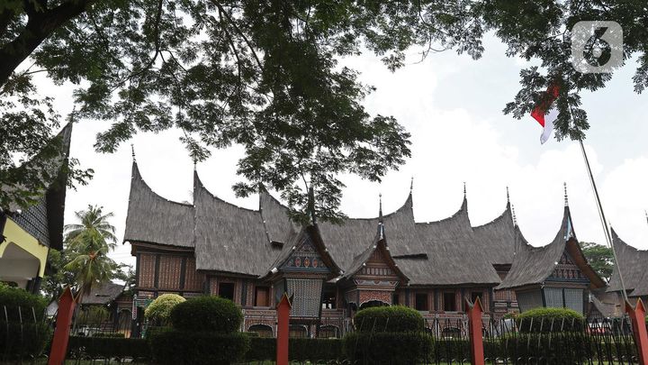 Rumat Adat di TMII Jadi Destinasi Favorit Keluarga yang Ingin Dikunjungi saat Libur Lebaran