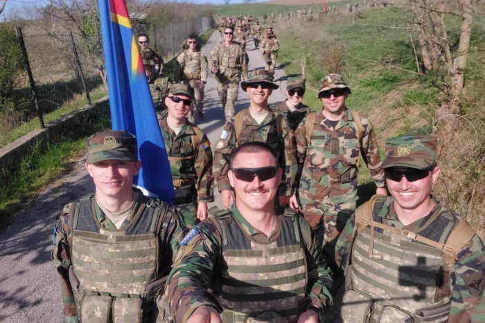 Militarii Armatei Naționale detașați în Kosovo au participat la un eveniment sportiv caritabil