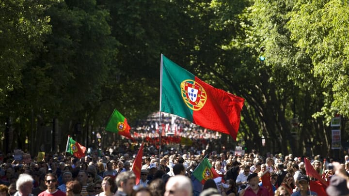 50 anos do 25 de Abril: o que ainda falta cumprir da revolução?