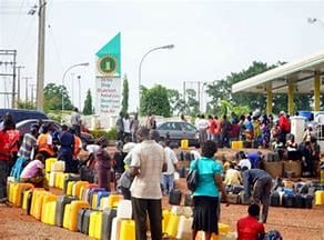 Fuel scarcity: NNPC blames logistics problems as fuel queues surface in Abuja, Nasarawa, others