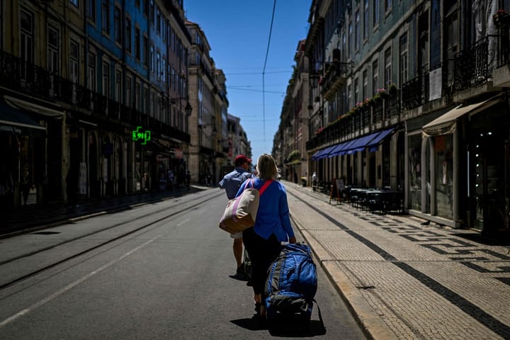 Mais 20 mil brasileiros conseguem autorização de residência em Portugal