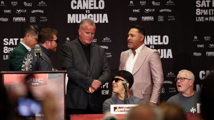 Canelo, De La Hoya trade verbal blows at presser