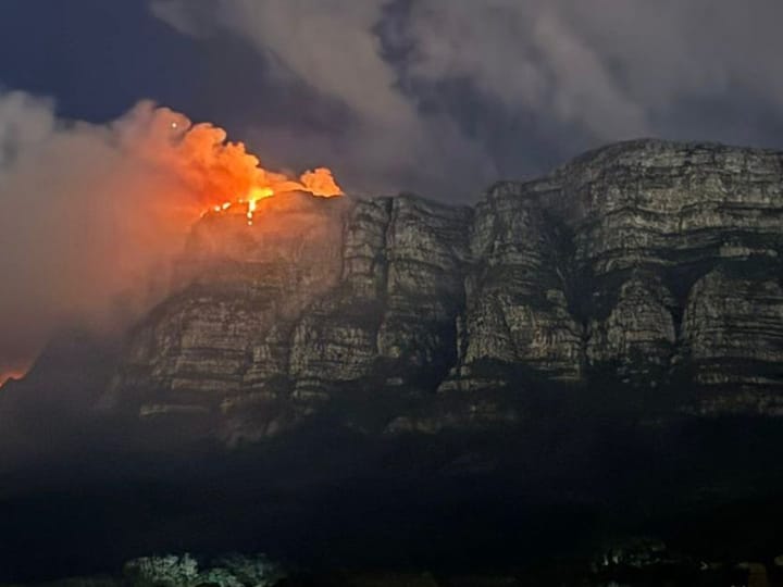 Skeleton George fire in the Table Mountain National Park largely contained