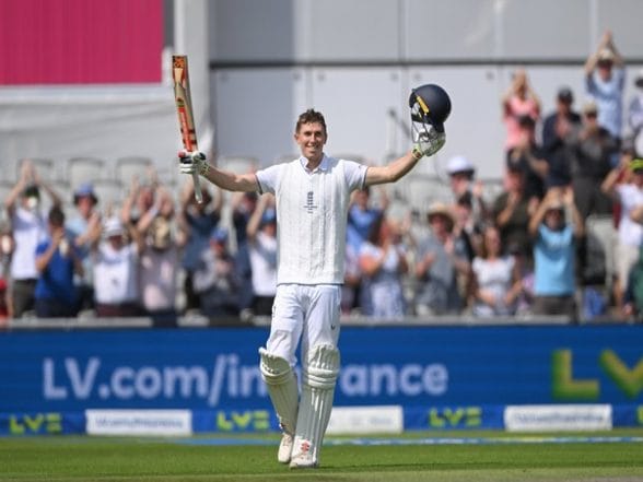 Sports News | England Test Opener Zak Crawley Aims to Improve His Skills in 'quite Suited' White-ball Format | LatestLY