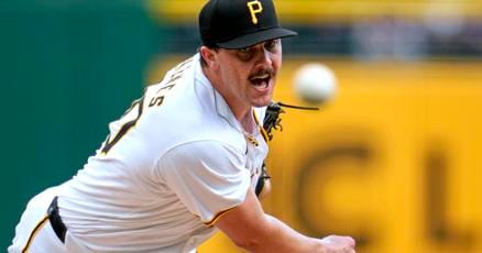 Skenes strikes out 7 in debut, Pirates hit 5 homers in 10-9 victory over the Cubs