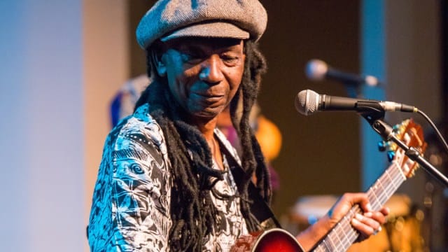 Thomas Mapfumo Rejects Return Offer from Ex-Convict Wicknell Chivayo