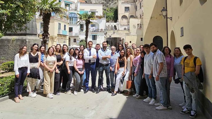 Amalfi. Gli studenti dell'Unical a lezione di programmazione strategica per il turismo