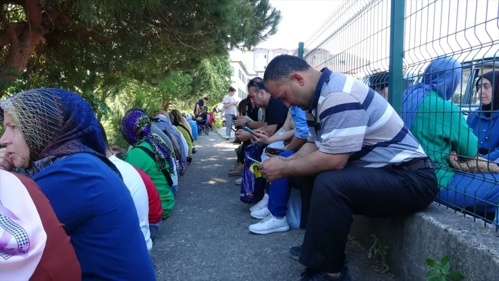 Zonguldak'ta LGS sınavında öğrenci kimliğini evde unuttu