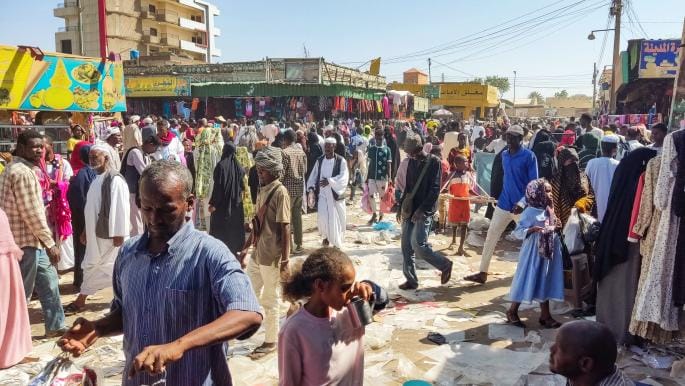 السودان: سيطرة غلاء السلع وشحّ المعروض يهزّان الأمن المعيشي