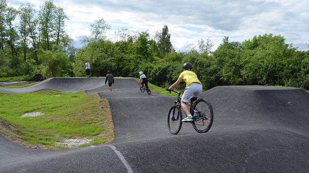 Aktuality z Rokycan: Změny na bazéně, otevření pumptracku i Vršíčekman