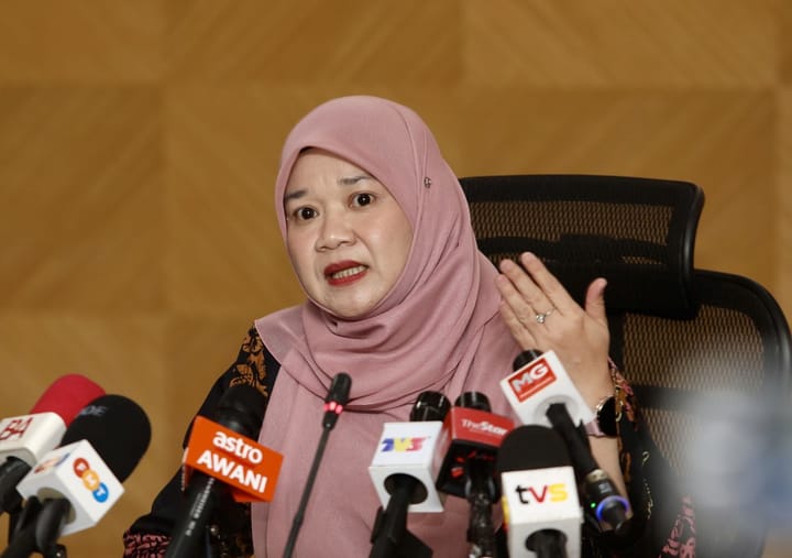 No exceptions, all govt schools must follow new DLP guidelines, says Fadhlina